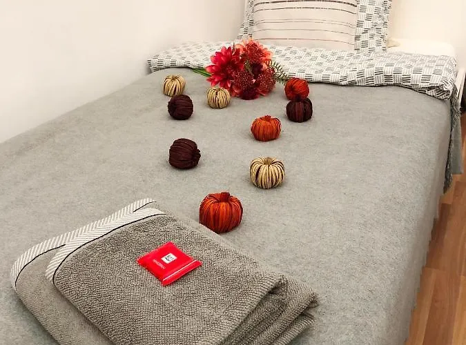 "be My Guest" Near Metro Station! Apartment