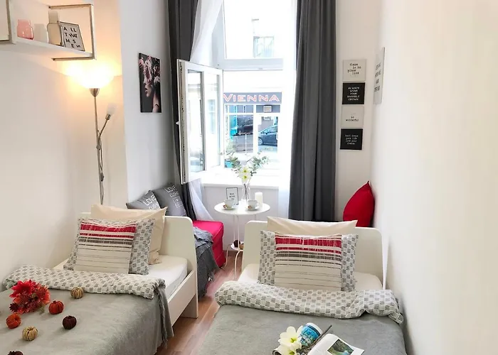 "be My Guest" Near Metro Station! Apartment *